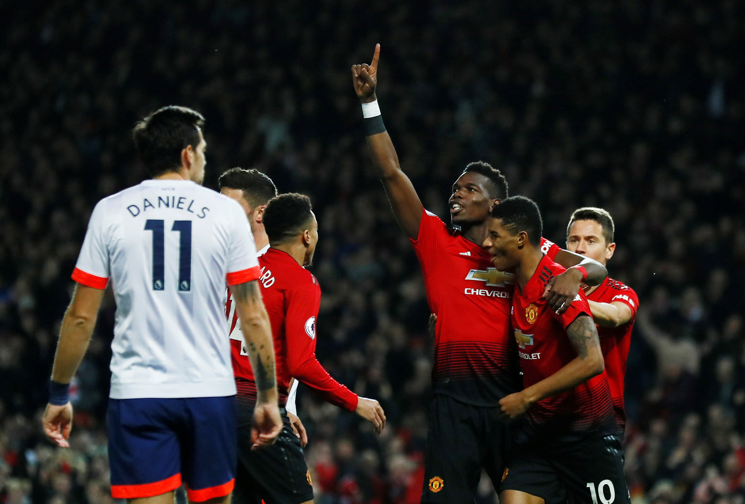 大神专家推荐阿斯顿维拉14连红！今日英超重头戏前瞻速览＞＞.