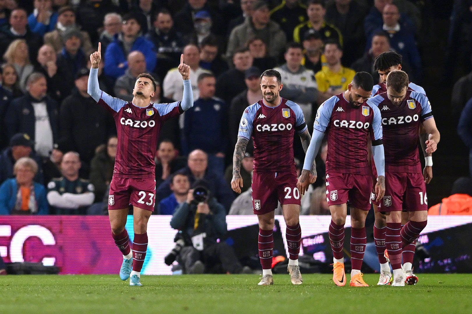 更是对其职 更是对其职